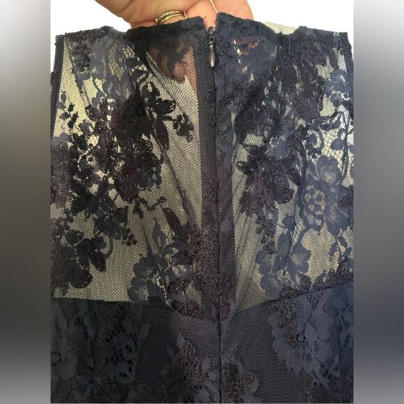NWT Karl Lagerfeld Navy Floral Lace Maxi Gown - Picture 8 of 12